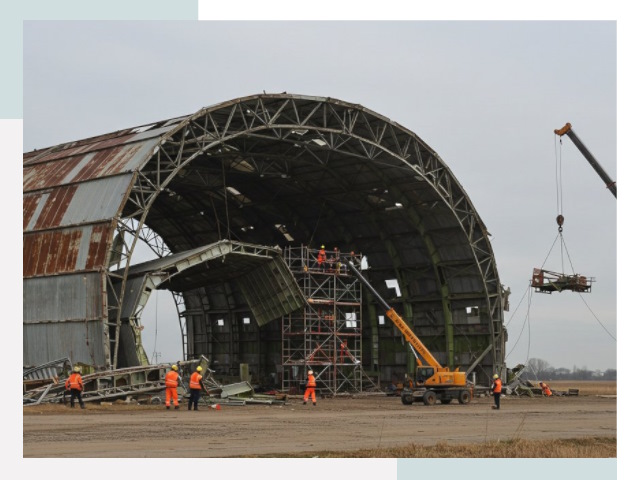 Демонтаж ангаров в Артеме