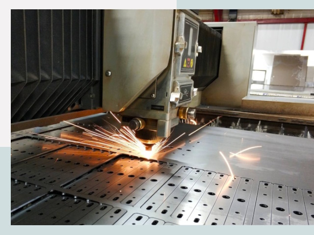 Лазерная резка металла в Артеме от 622 руб.